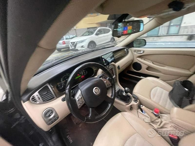 Usata Jaguar X-type 196 CV (144 kW) 2008 Nero Berlina
