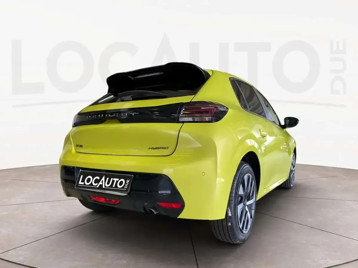 Nuova Peugeot 208 Business-Line 110 CV (80 kW) 2026 Giallo Utilitaria