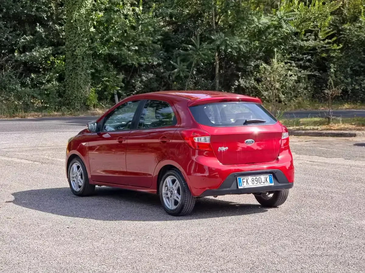 Usata Ford Ka Ultimate 86 CV (63 kW) 2017 Rosso Berlina