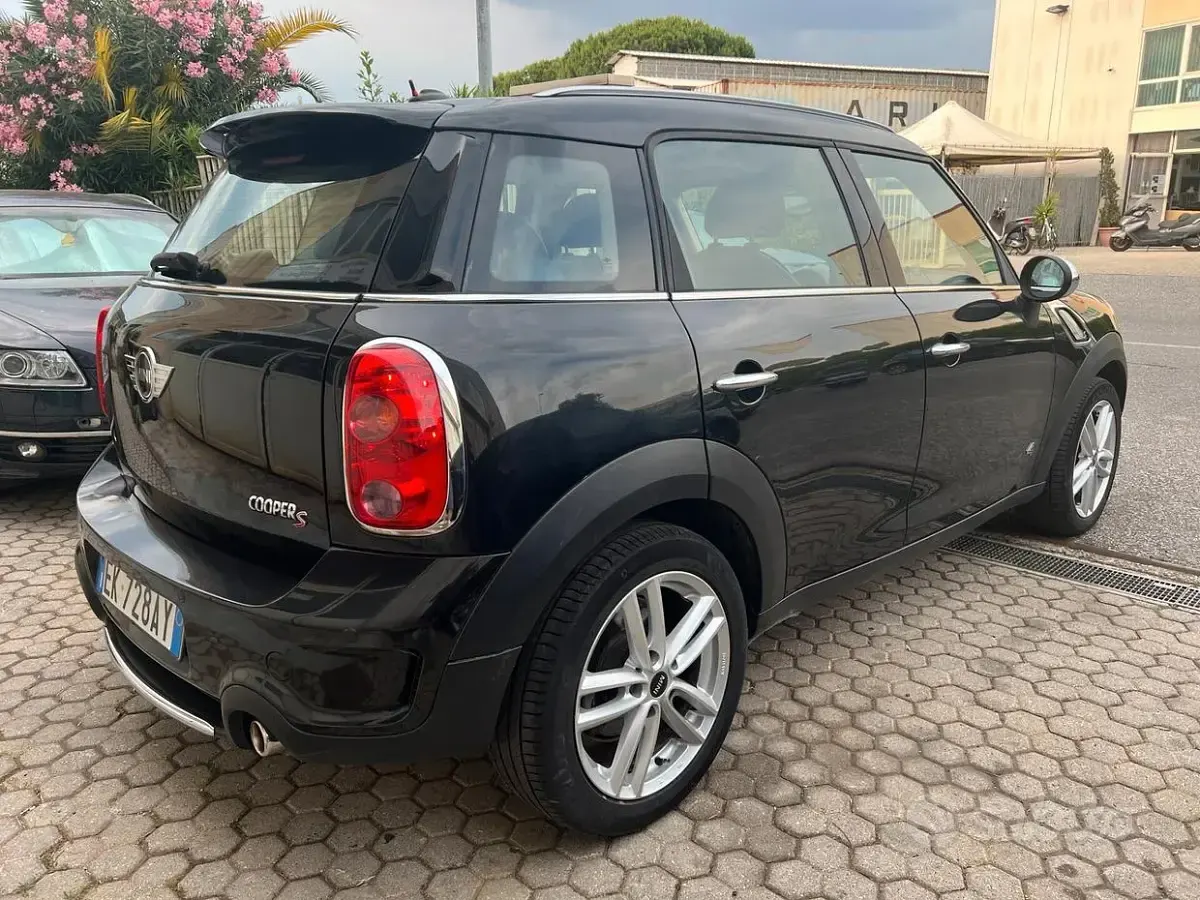 Usata Mini Cooper S Countryman 184 CV (135 kW) 2012 Nero SUV