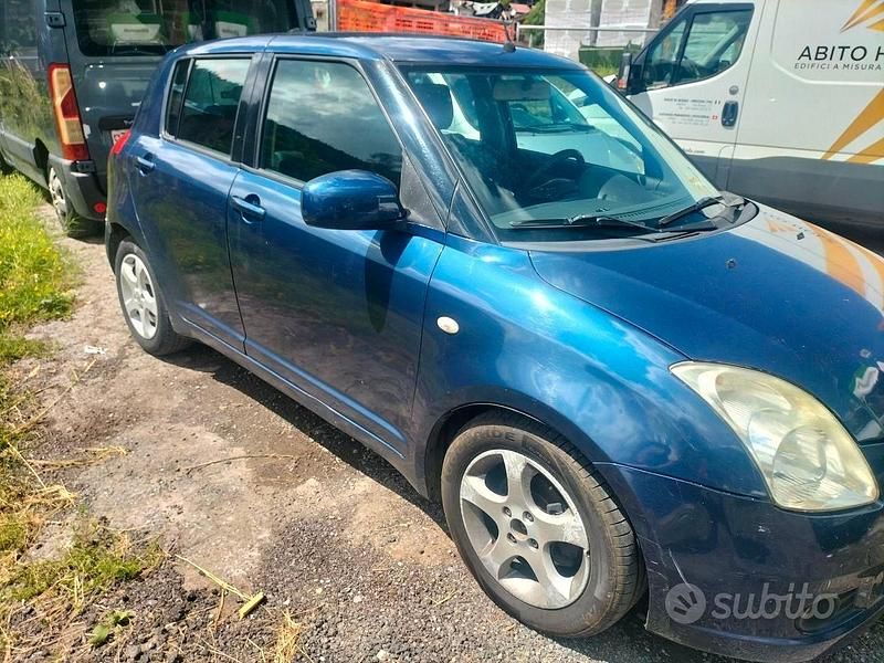 Usata Suzuki Swift 92 CV (67 kW) 2007 Blu Utilitaria