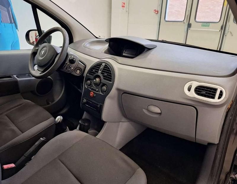 Usata Renault Grand Modus 75 CV (55 kW) 2011 Nero Monovolume