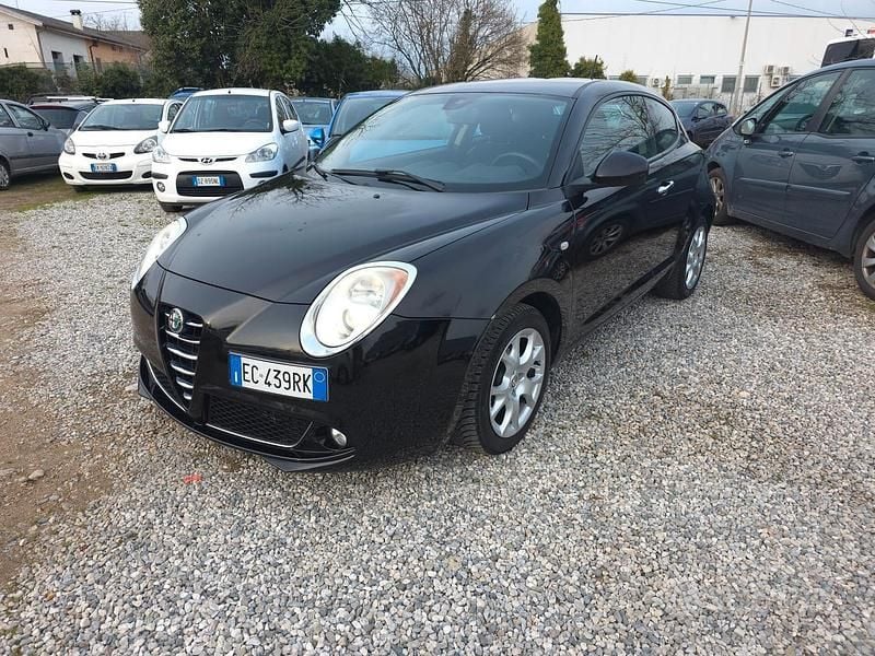 Usata Alfa Romeo MiTo Distinctive 95 CV (69 kW) 2010 Nero Utilitaria