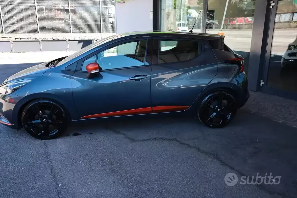 Usata Nissan Micra N-Connecta 90 CV (66 kW) 2017 Grigio Utilitaria