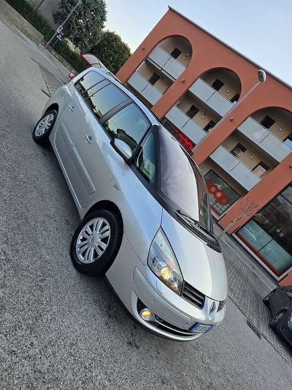 Usata Renault Espace Initiale 173 CV (127 kW) 2006 Argento Monovolume