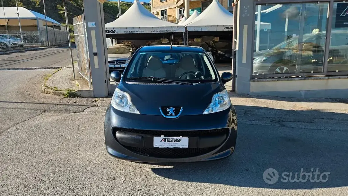 Usata Peugeot 107 68 CV (50 kW) 2007 Nero Utilitaria