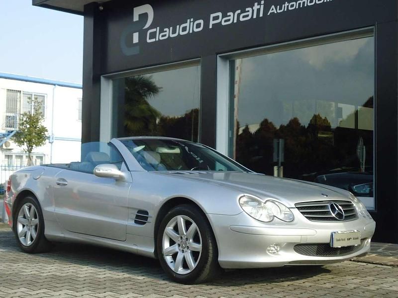 Usata Mercedes SL350 245 CV (180 kW) 2003 Argento Cabrio