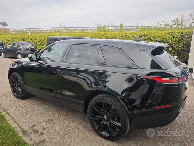 Usata Land Rover Range Rover Velar R-Dynamic 180 CV (132 kW) 2018 Nero SUV