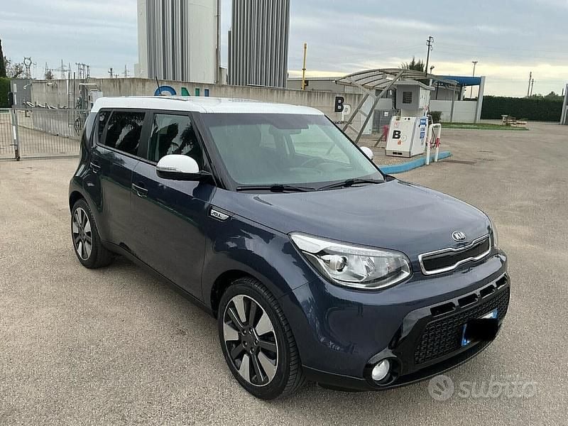 Usata Kia Soul 136 CV (100 kW) 2016 Viola SUV