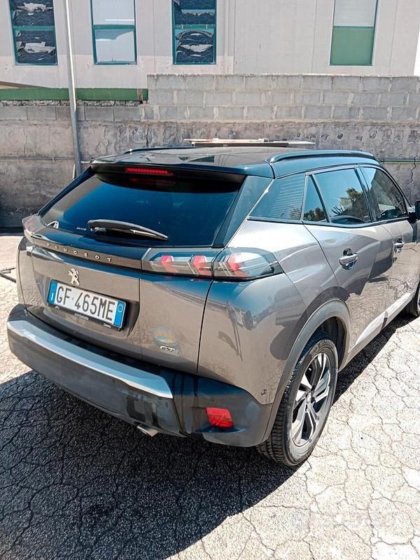 Usata Peugeot 2008 GT 131 CV (96 kW) 2021 Grigio SUV