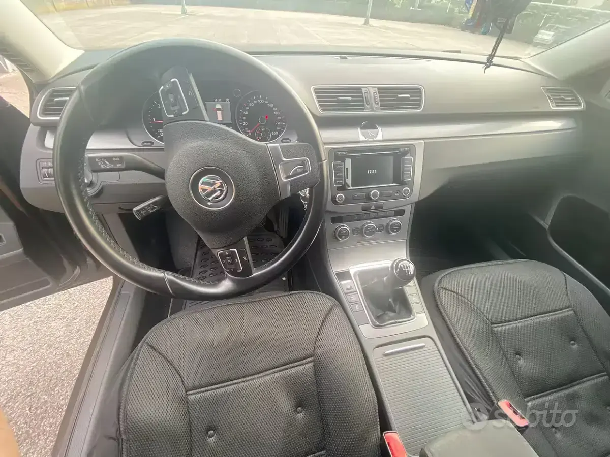 Usata VW Passat 140 CV (102 kW) 2014 Marrone Station wagon
