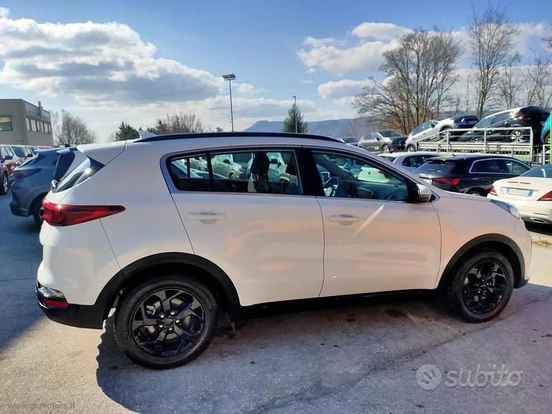 Usado Kia Sportage 136 CV (100 kW) 2021 Blanco SUV