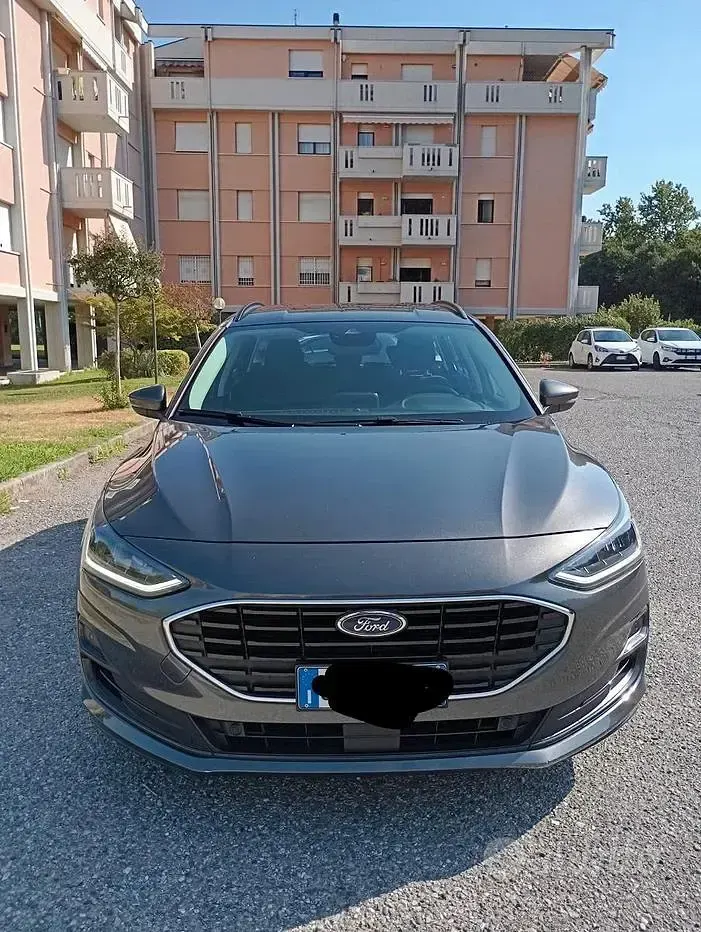 Usata Ford Focus 120 CV (88 kW) 2023 Grigio Station wagon