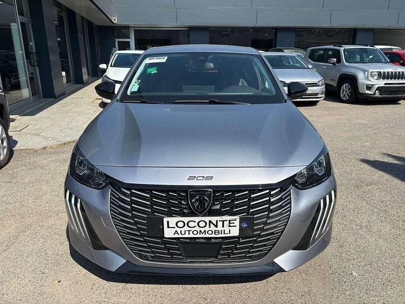 Usata Peugeot 208 Allure 101 CV (74 kW) 2024 Argento Utilitaria