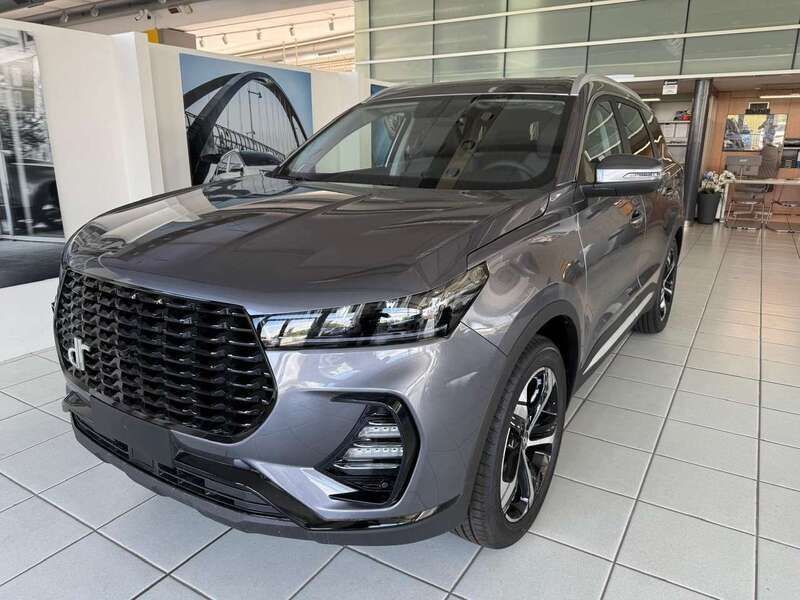 Grigio Nuova 2025 DR DR 6.0 SUV | 23.900 € (Buon prezzo) - Immagine 1/4