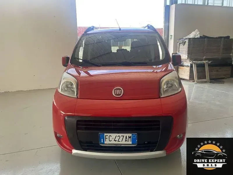 Usata Fiat Qubo Trekking 80 CV (58 kW) 2016 Rosso Monovolume