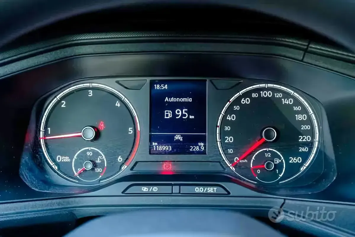 Usata VW T-Cross 95 CV (69 kW) 2020 Nero SUV