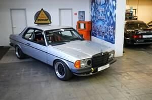 Usata Mercedes 280 220 CV (161 kW) 1980 Argento Coupé