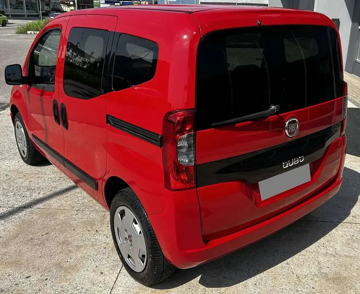Usata Fiat Qubo Lounge 77 CV (56 kW) 2017 Rooso speed/corsa Monovolume