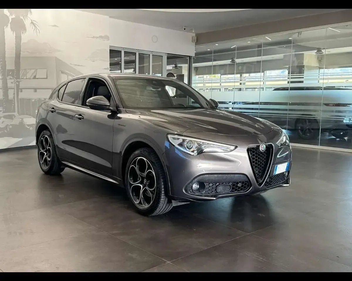 Usata Alfa Romeo Stelvio Veloce 209 CV (153 kW) 2021 Grigio SUV