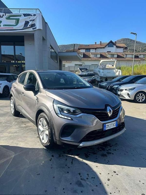 Usata Renault Captur Equilibre 91 CV (66 kW) 2022 Grigio SUV