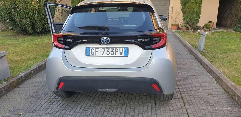 Usata Toyota Yaris Hybrid Trend 116 CV (85 kW) 2021 Berlina