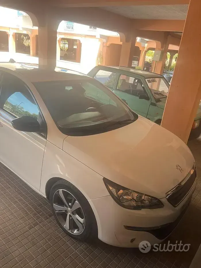Usata Peugeot 308 116 CV (85 kW) 2014 Bianco Berlina