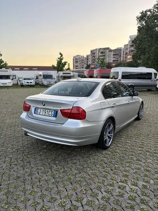 Usata BMW 320 M Sport 184 CV (135 kW) 2011 Argento Berlina