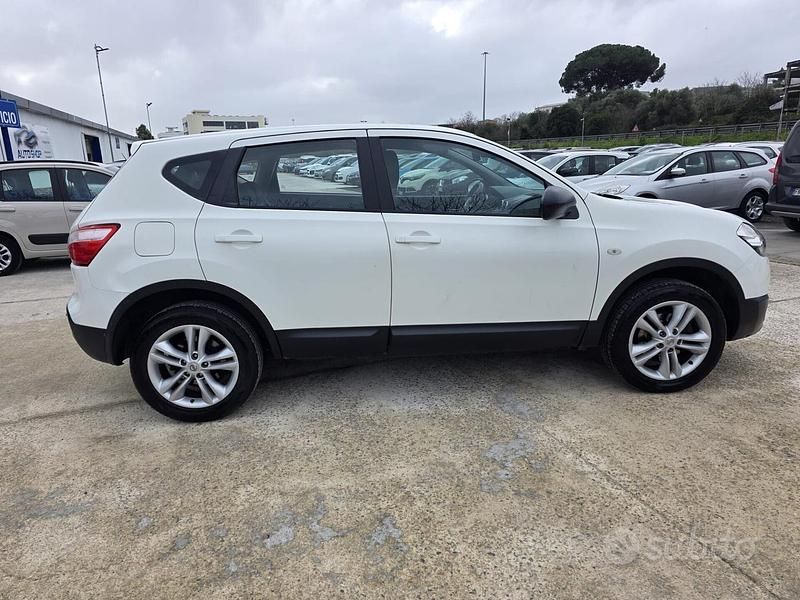 Usata Nissan Qashqai Tekna 110 CV (80 kW) 2010 Bianco SUV