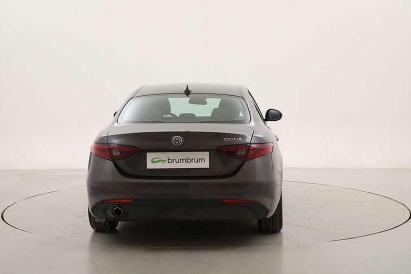 Usata Alfa Romeo Giulia Business 160 CV (117 kW) 2020 Grigio Berlina