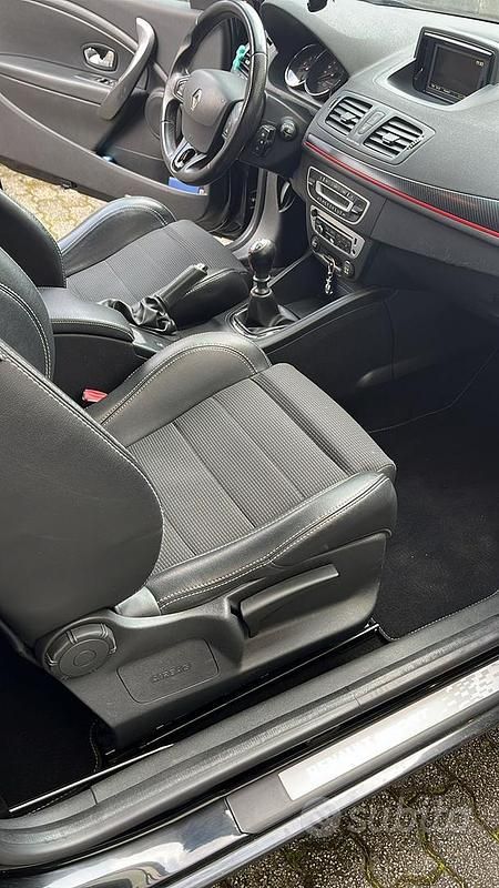 Usata Renault Mégane Coupé 110 CV (80 kW) 2015 Nero Coupé