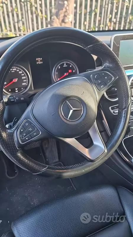 Usata Mercedes GLC250 204 CV (150 kW) 2016 Grigio SUV