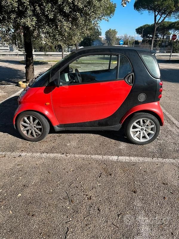 Usata Smart ForTwo Coupé 61 CV (44 kW) 2003 Nero Coupé