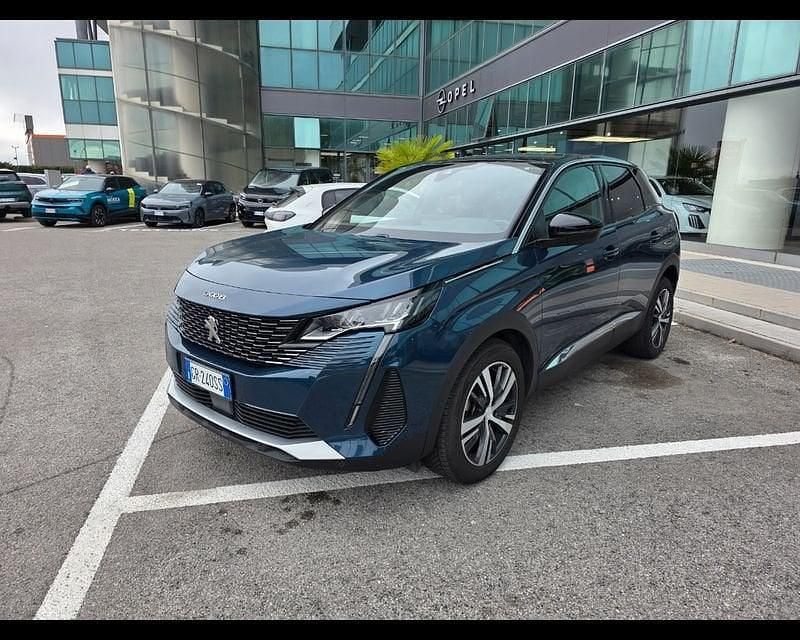 Usata Peugeot 3008 Allure 131 CV (96 kW) 2023 Blu SUV