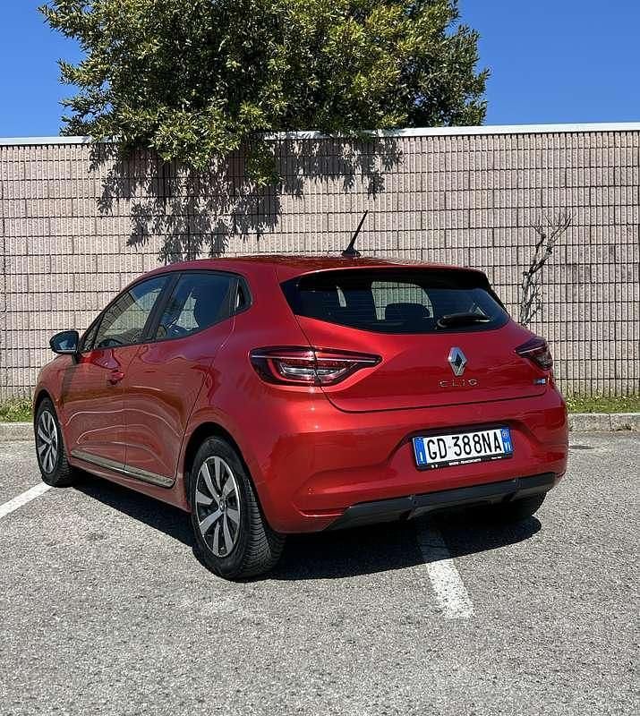 Usata Renault Clio V Zen 91 CV (66 kW) 2021 Berlina