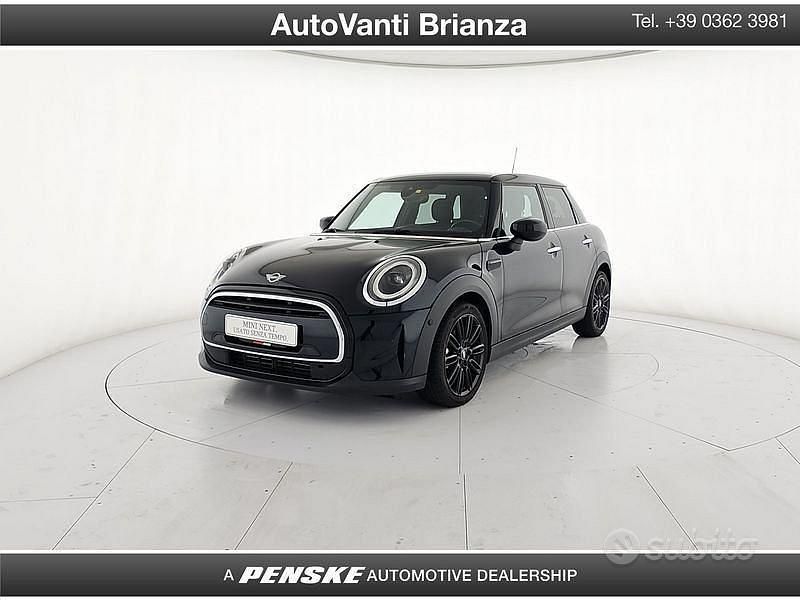 Nero Usata 2022 Mini Cooper Essential Due volumi | 23.900 € (Buon prezzo) - Immagine 1/3
