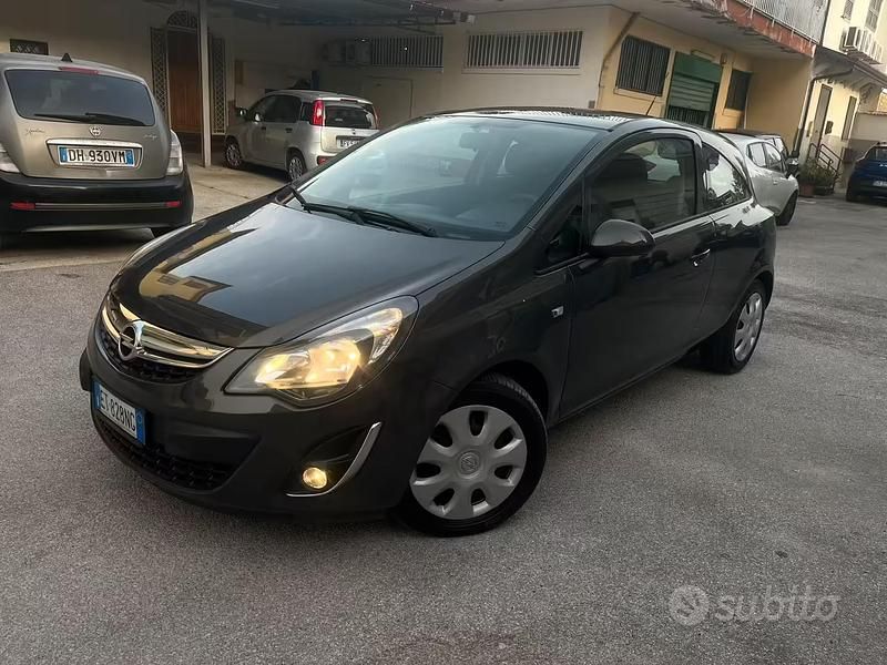 Usata Opel Corsa 85 CV (62 kW) 2014 Grigio Utilitaria