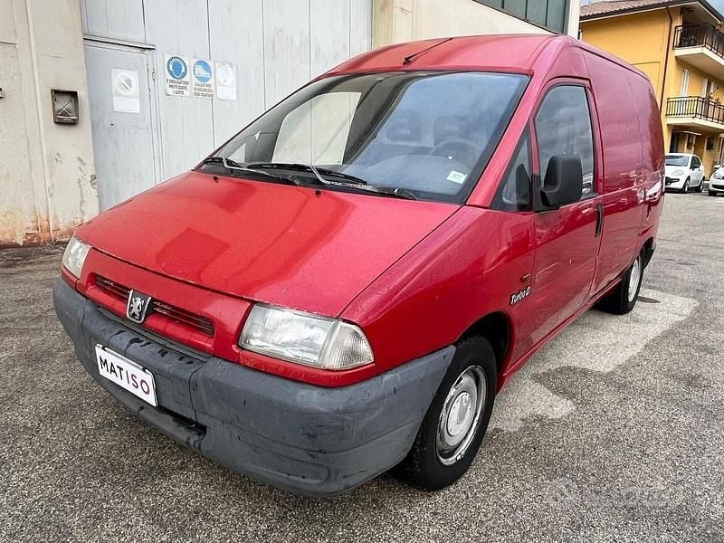 Usata Peugeot Expert 90 CV (66 kW) 1999 Rosso Furgone