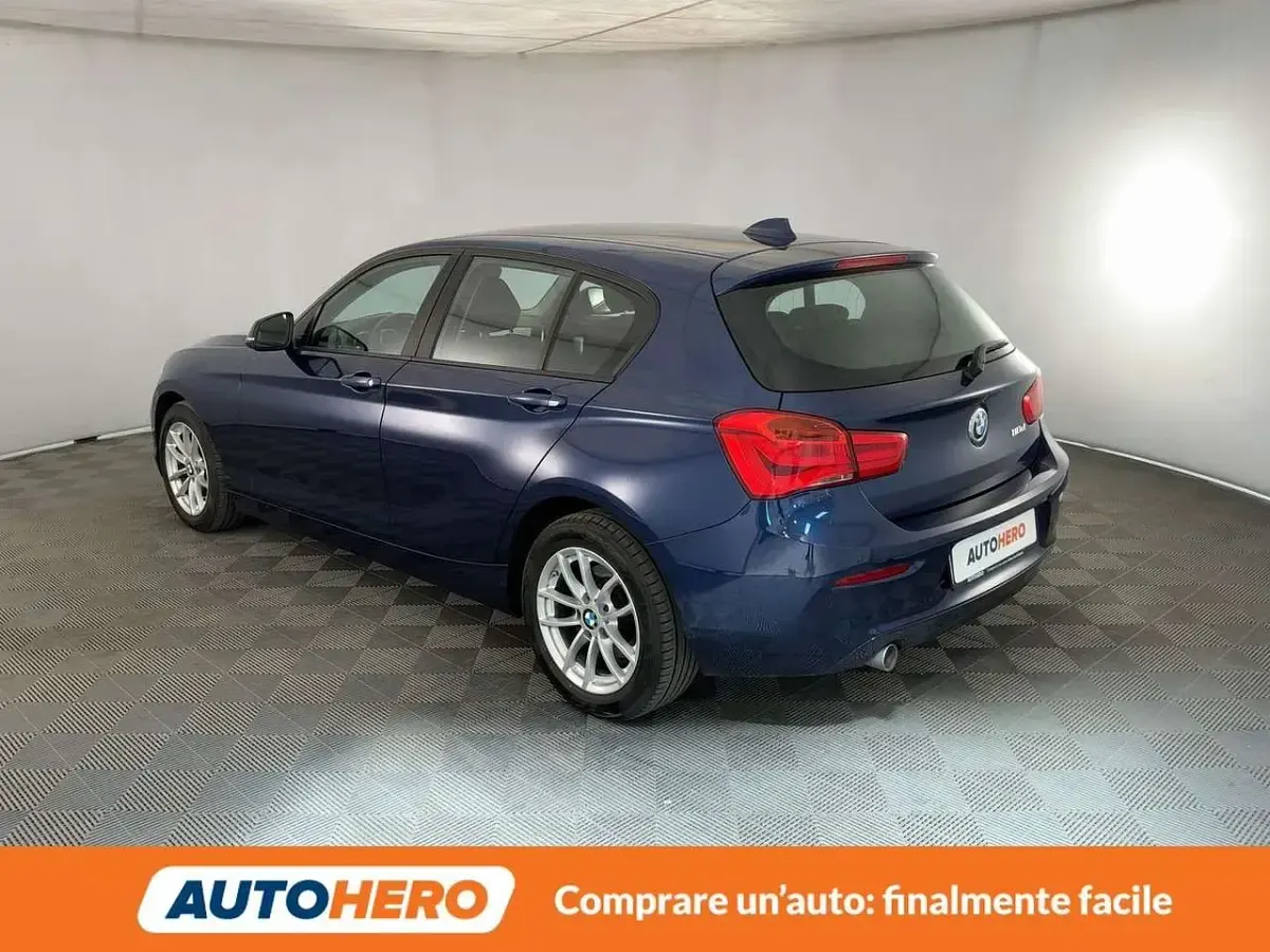 Usata BMW 118 Advantage 150 CV (110 kW) 2019 Blu/azzurro Berlina