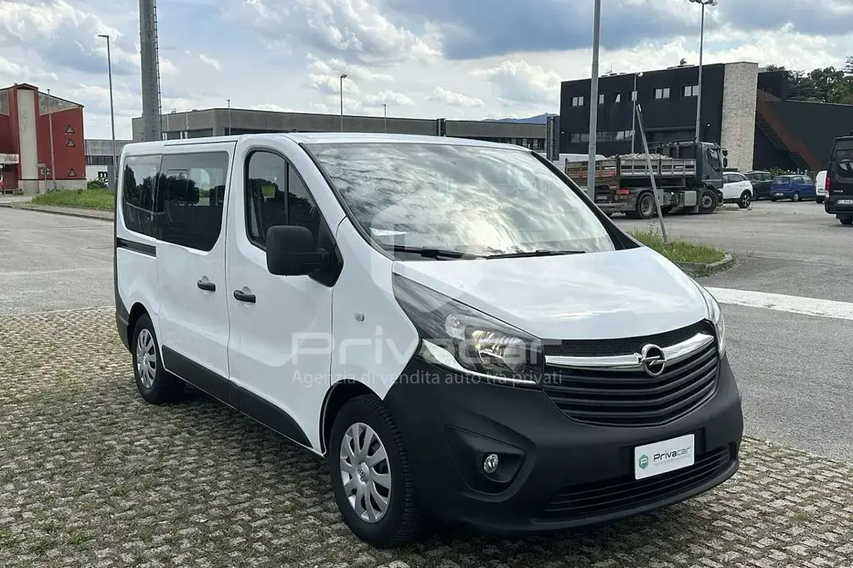 Usata Opel Vivaro 95 CV (69 kW) 2017 Bianco Monovolume