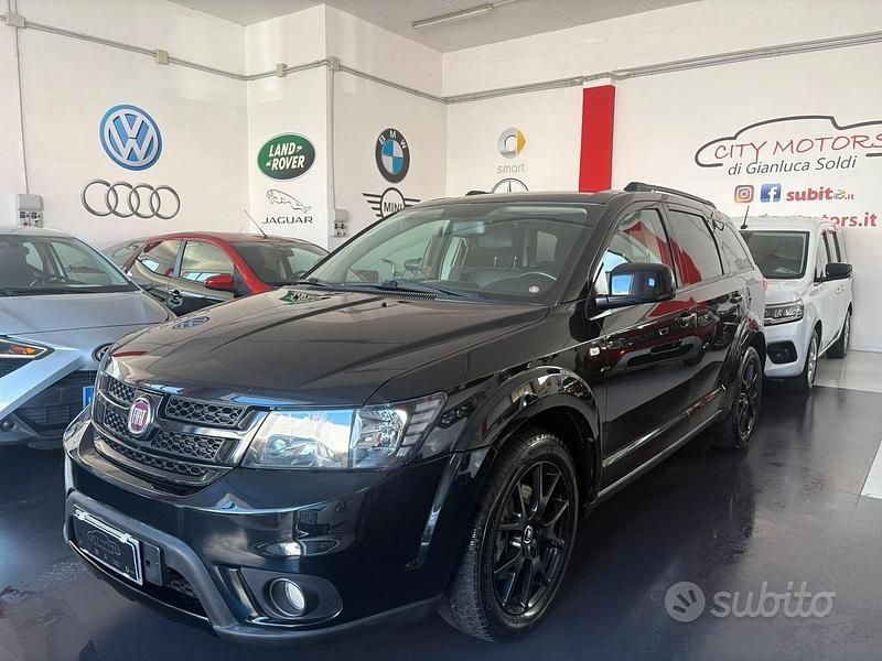 Usata Fiat Freemont Black Code 170 CV (125 kW) 2014 Nero SUV