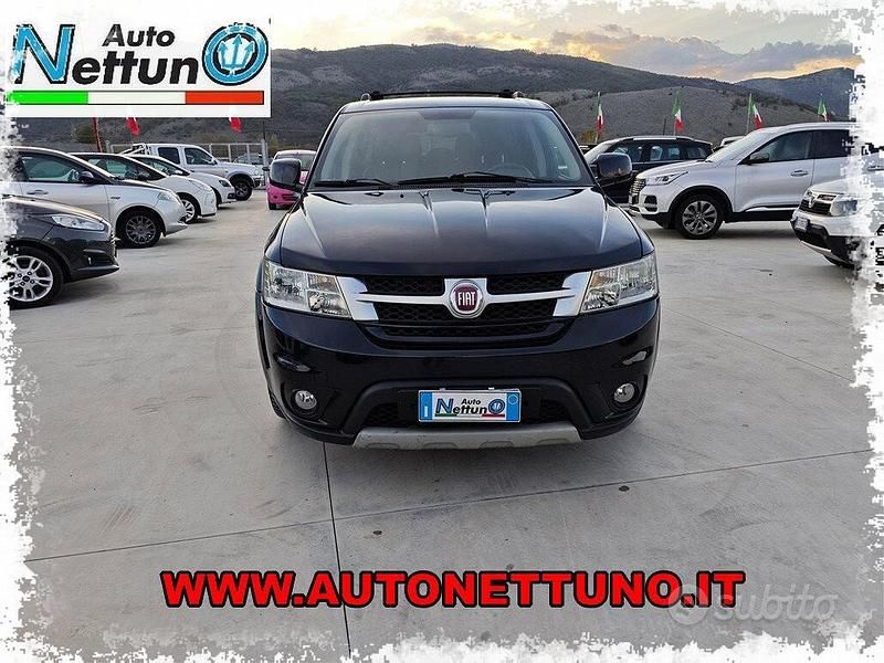 Usata Fiat Freemont Lounge 140 CV (102 kW) 2012 Nero SUV