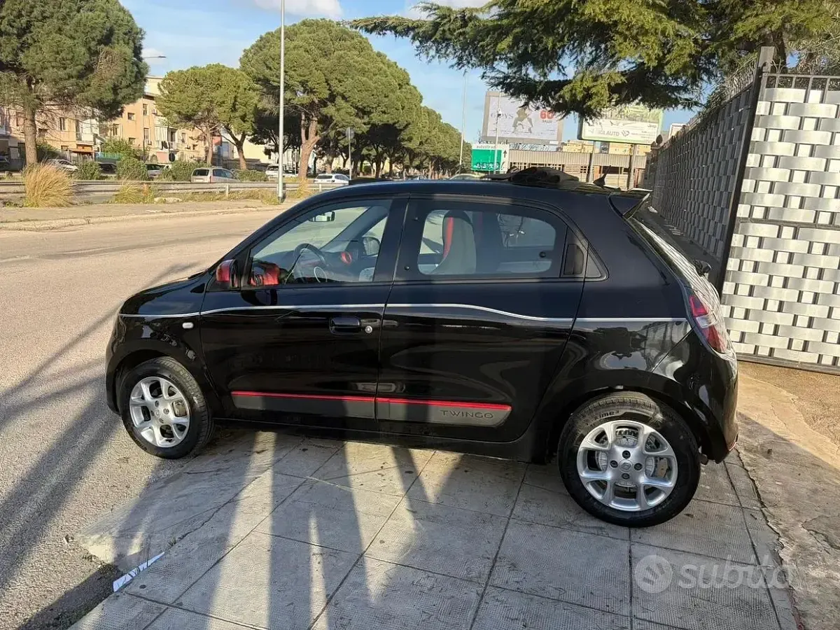 Usata Renault Twingo 90 CV (66 kW) 2016 Nero Utilitaria
