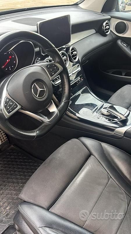 Usata Mercedes GLC250 Premium 204 CV (150 kW) 2015 Nero SUV
