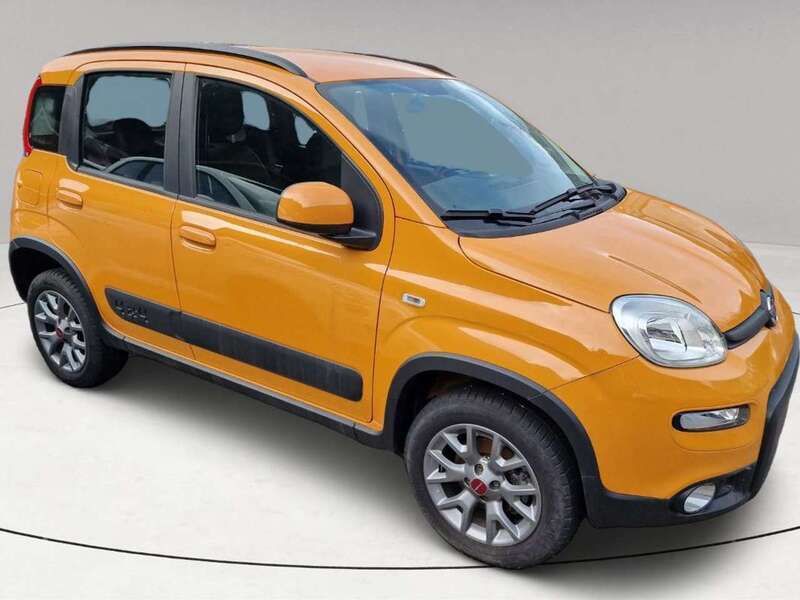 Usata Fiat Panda 4x4 S 86 CV (63 kW) 2017 Arancione Utilitaria
