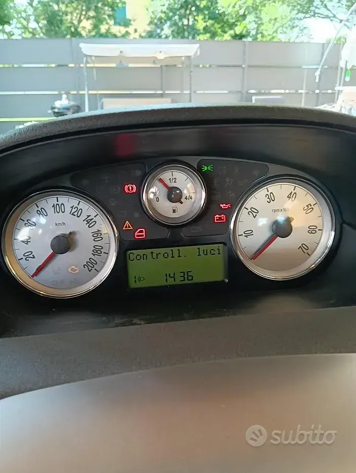 Usata Lancia Ypsilon 77 CV (56 kW) 2009 Grigio Utilitaria