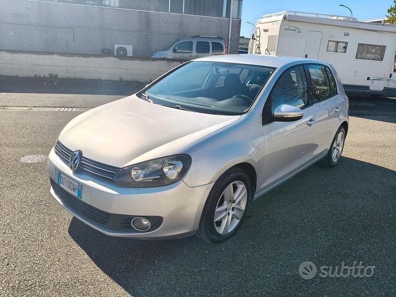 Usata VW Golf VI 102 CV (75 kW) 2009 Grigio Utilitaria