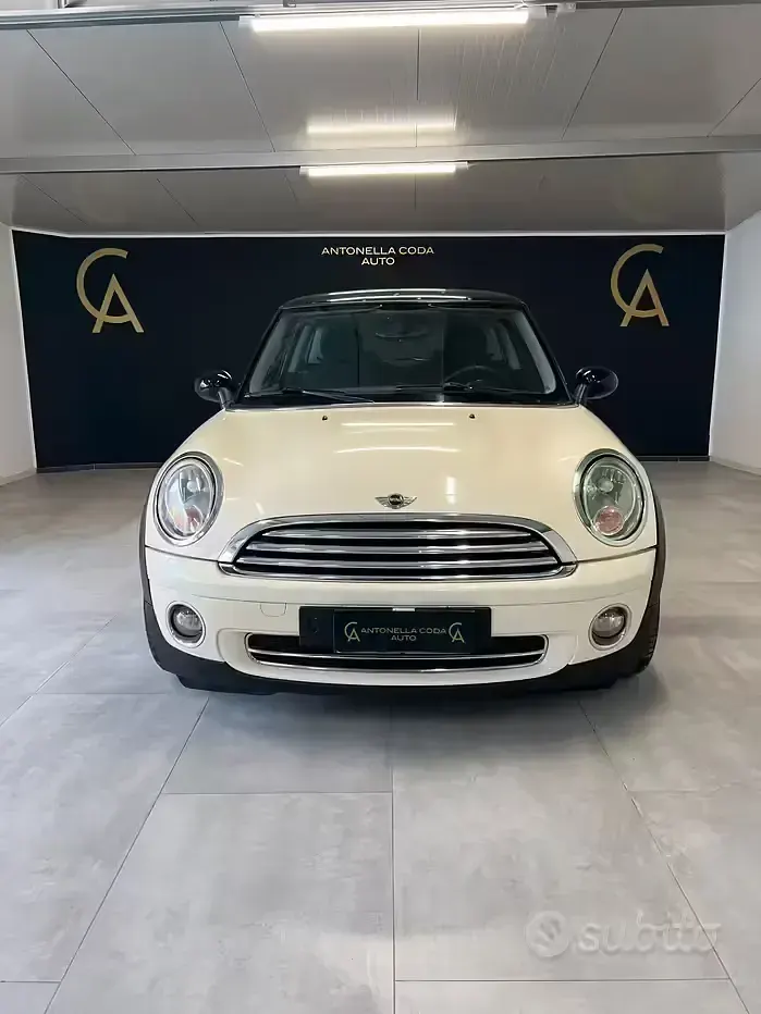 Usata Mini Cooper D 109 CV (80 kW) 2007 Beige Utilitaria