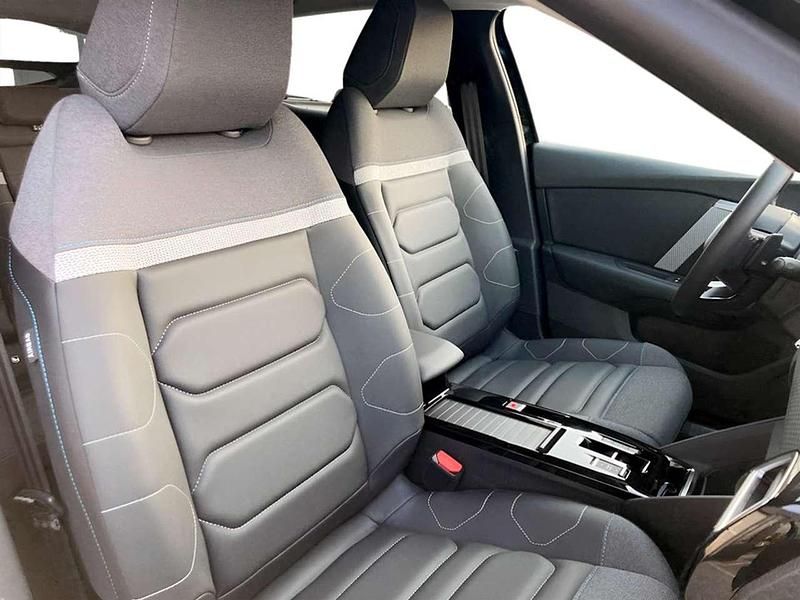 Usata Citroën C4 PureTech 131 CV (96 kW) 2023 Pearl black Berlina