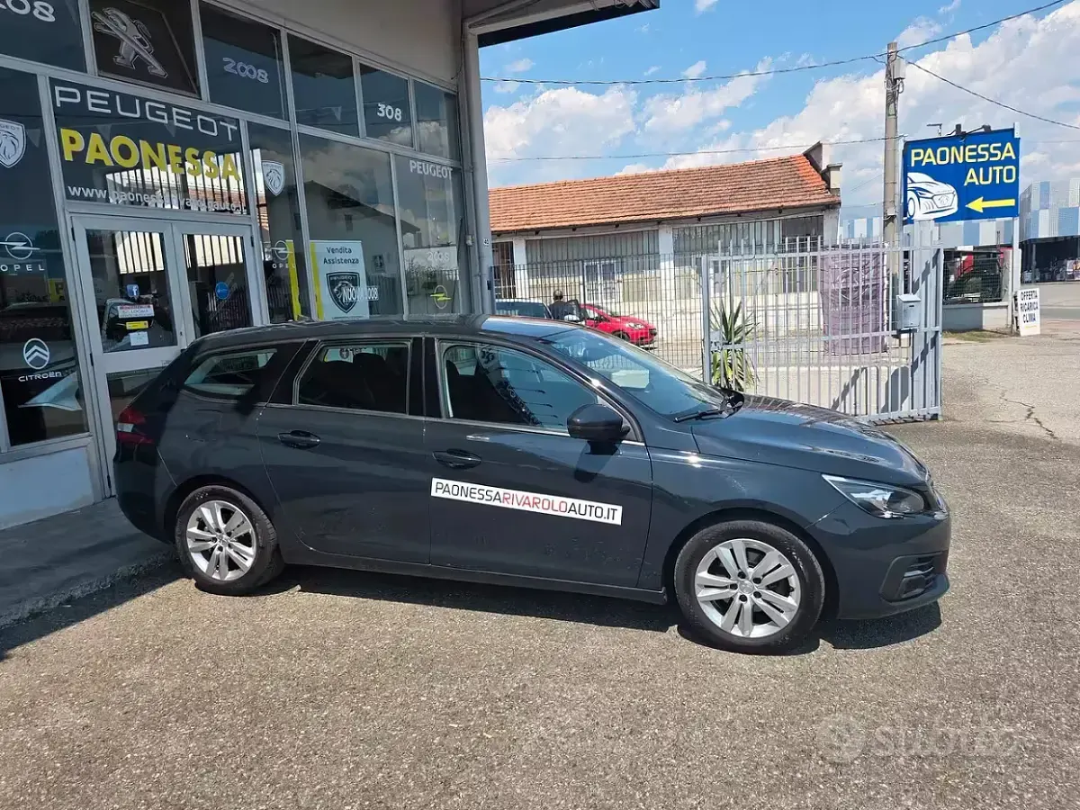 Usata Peugeot 308 Business-Line 120 CV (88 kW) 2019 Nero Station wagon